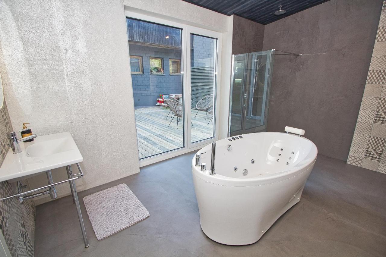 Casa Monkey Paernu With Sauna And Terrace Екстер'єр фото